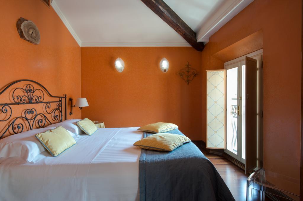 Art Hotel Orologio Bologna Esterno foto